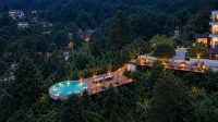 Pure Cloud Hotel - Infinity Pools