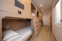 The Field Wild Youth Hostel (Nanjing Xinjiekou Presidential Palace Branch) - Hostels