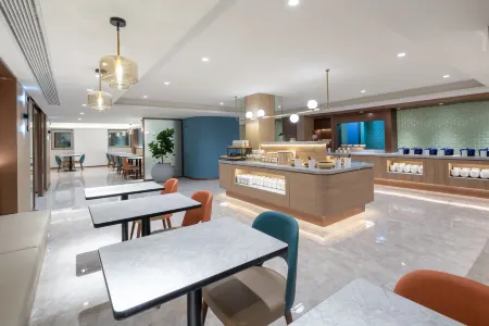 HanTing Hotel (Xinyi Zhongwu Road) Отели в г. Синьи