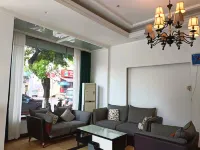 Ziyang Mingzhidu Hotel (Fengling Park)