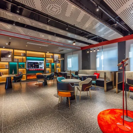 Ibis Hotel (Qiannan Xuchang Guan'egou Branch)