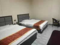 Nayong County Yangchang Town Bincheng Business Hotel - วิวภูเขา