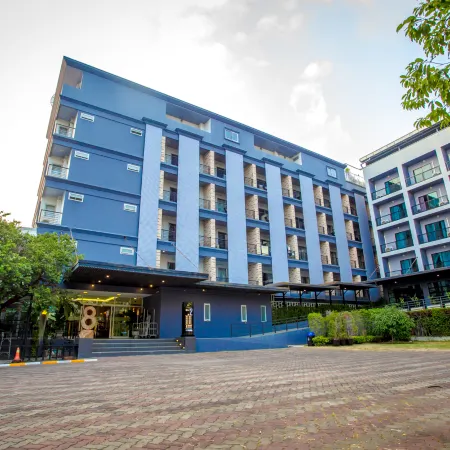 Embryo Hotel Отели рядом с достопримечательностью «Торговый центр Harbor Pattaya»
