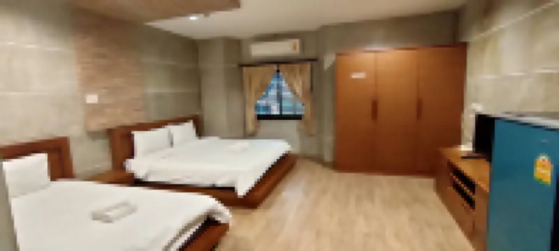 科莫公寓 鄰近邦班魯火車站的酒店