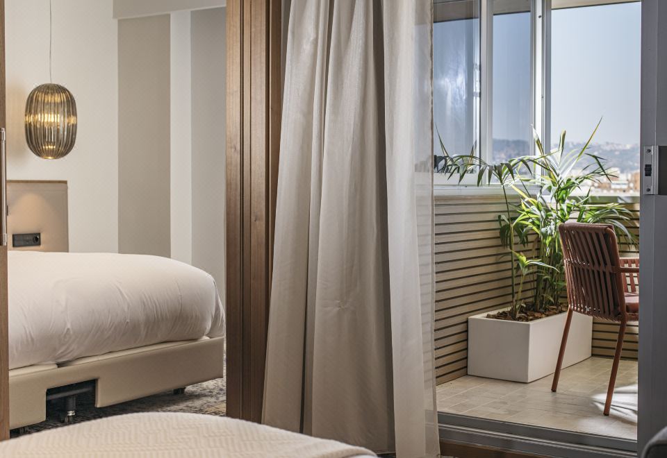 2. InterCon..