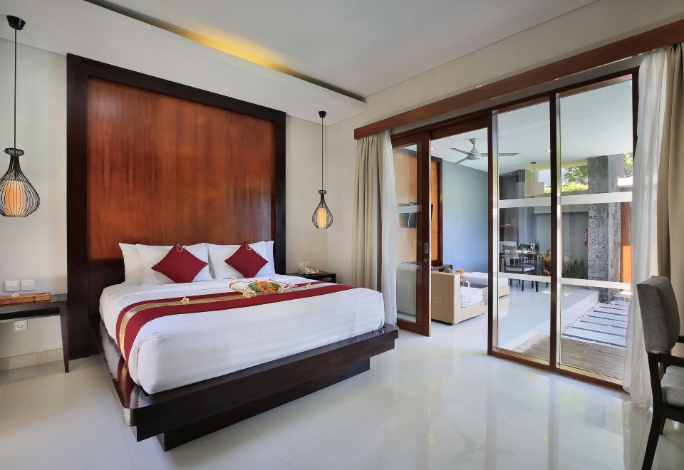 사마야 빌라스 세미냑의 조경이 잘 된 정원