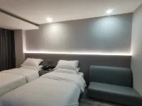 Katein Hotel, Taihe County - parcheggio