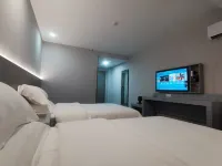 Katein Hotel, Taihe County - parcheggio