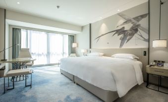 DoubleTree by Hilton Hotel Shenzhen Longhua