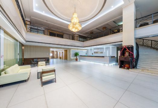 2. 콰이충 홀리데이..