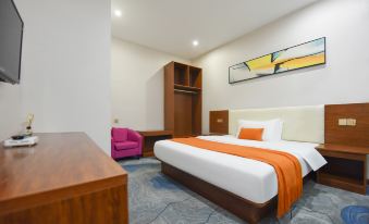 Suining Fanbo River View Hotel