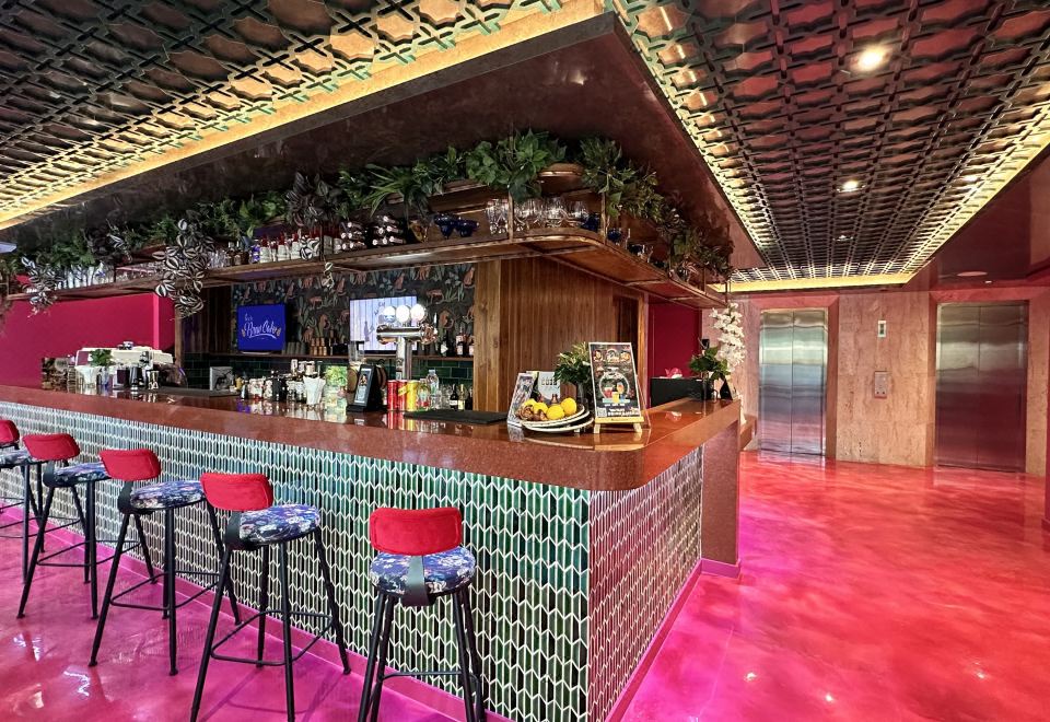 3. 라마다 에까마이..