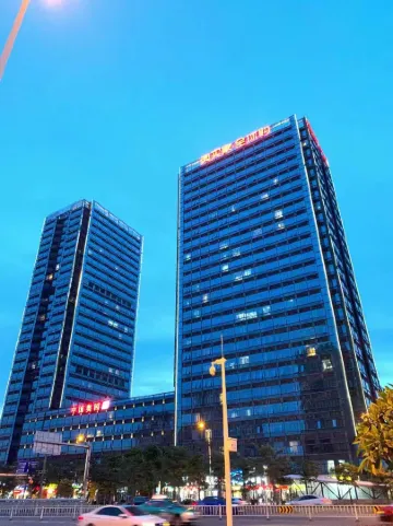Lejia Light Luxury (Guangzhou South High-speed Railway Station)
