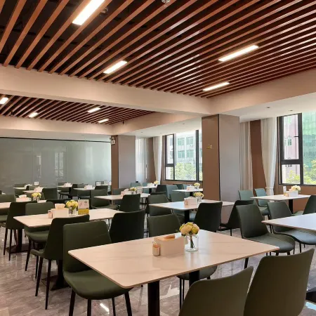 Huacheng Hotel