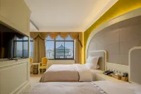 Center Hotel (Xi'an Bell Tower)