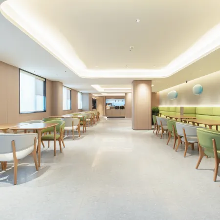 JI Hotel (Jiuzhou Hukou County Government Shizhongshan Avenue Branch)