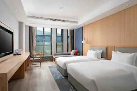Holiday Inn Express Huangshi Cihu Lake