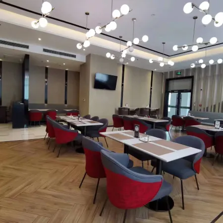 Chenyi Yijing Hotel (Yulin Railway Station Wenhua Road Branch)
