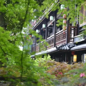 Fengdiao Yushun Hostel Отели рядом с достопримечательностью «Храм Линь Ань»