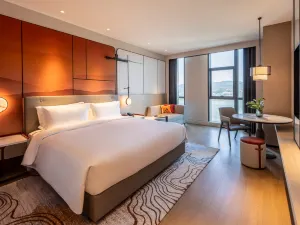 Grand Mercure Yichang Waitan (Opening November 2023)