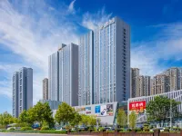 Chaumet CC Light Luxury Hotel