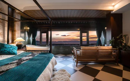 Yanxiu Mountain Residence