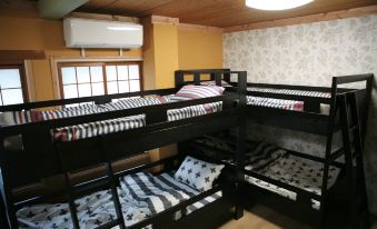 Maru House