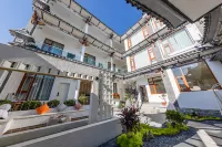 Dali Xiyi sunny house designer homestay โรงแรมในCangshan Scenic Area