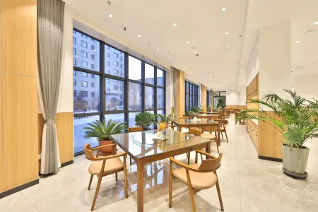 Yue Hotel Отели рядом с достопримечательностью «Пассажирская станция Нагасаки»