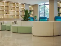 Intelligent IU hotel (railway station store) Hotel di Nayong County