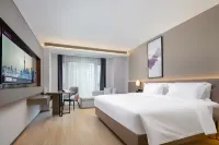 麗楓酒店（長沙梅溪湖西地鐵站店） 鄰近小咖釣娛露營垂釣基地的酒店