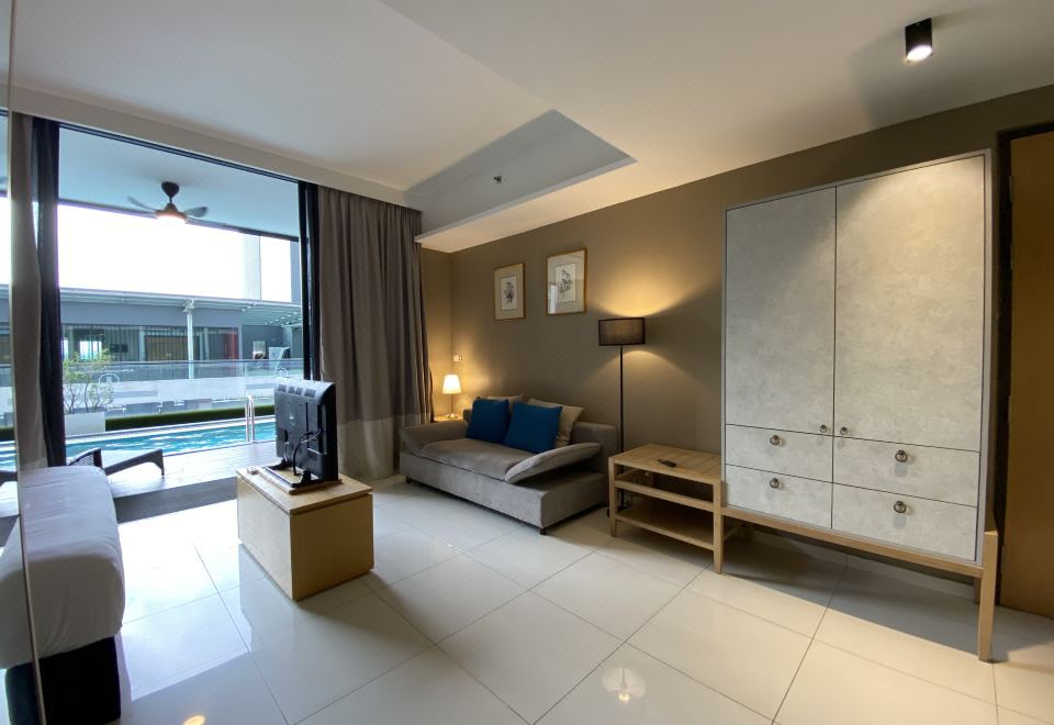 2. 아만지와 99R..