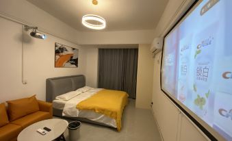 Don't ask about the return period·Light luxury cinema homestay (Zhengyang Plaza)