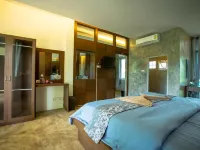 Diamond Hill Resort Hotels near WILD CALLING Farm Park