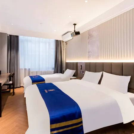 Super 8 Hotel (Beijing Peony Garden Subway Station) Отели рядом с достопримечательностью «Станция метро Mudanyuan»