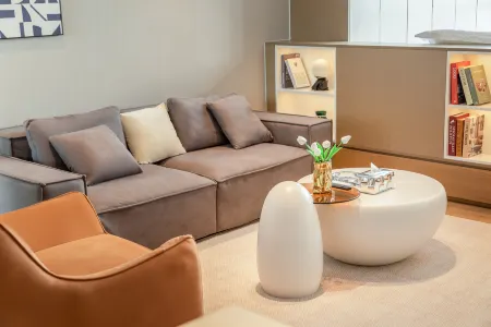 Rong Zhijia Apartment Hotel (Chengdu Global Center Da Rubik's Cube)