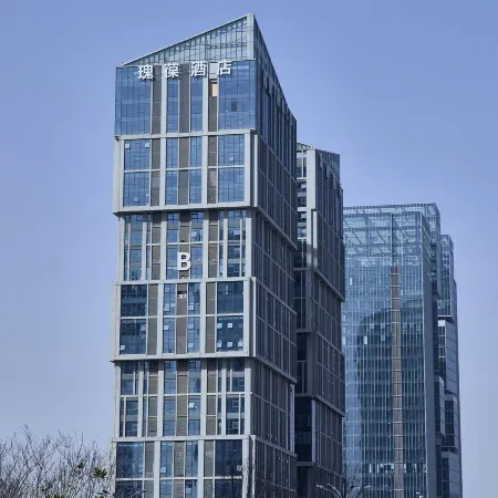Rosewood Hotel (Zhoukou Yulin Smart Center Vocational and Technical College)