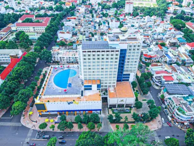 Elephants Hotel Hotels near Đại Lộ Hoa Hồng