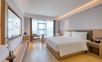 Lushang Hotel (Changsha Wuyi Square Houjiatang Subway Station Branch)