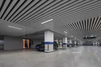 voco CHANGSHA AIRPORT - parking