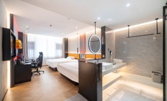 KK E-sports Hotel (Hezhou University East Campus)