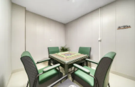 GreenTree Inn Express Hotel (Jiashan High-speed Railway Station)