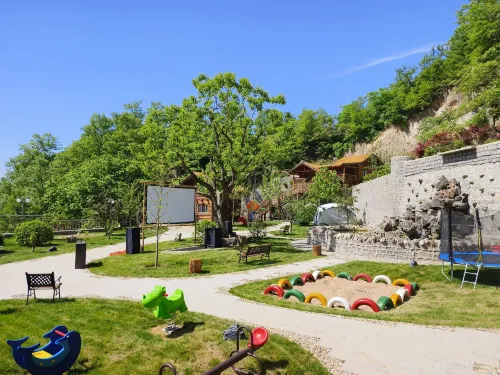 Fengpo Mountain Villa Homestay - غرفة مطلة على الجبل