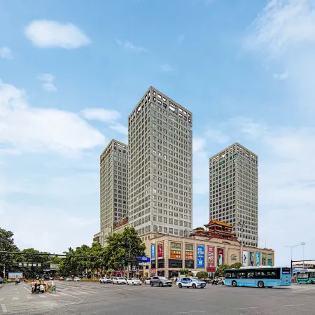 JingHang Holiday Hotel