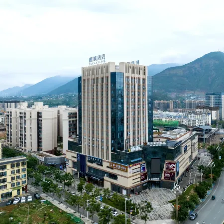 Lavande Hotel (Dechang Meifeng Mei Home Plaza)