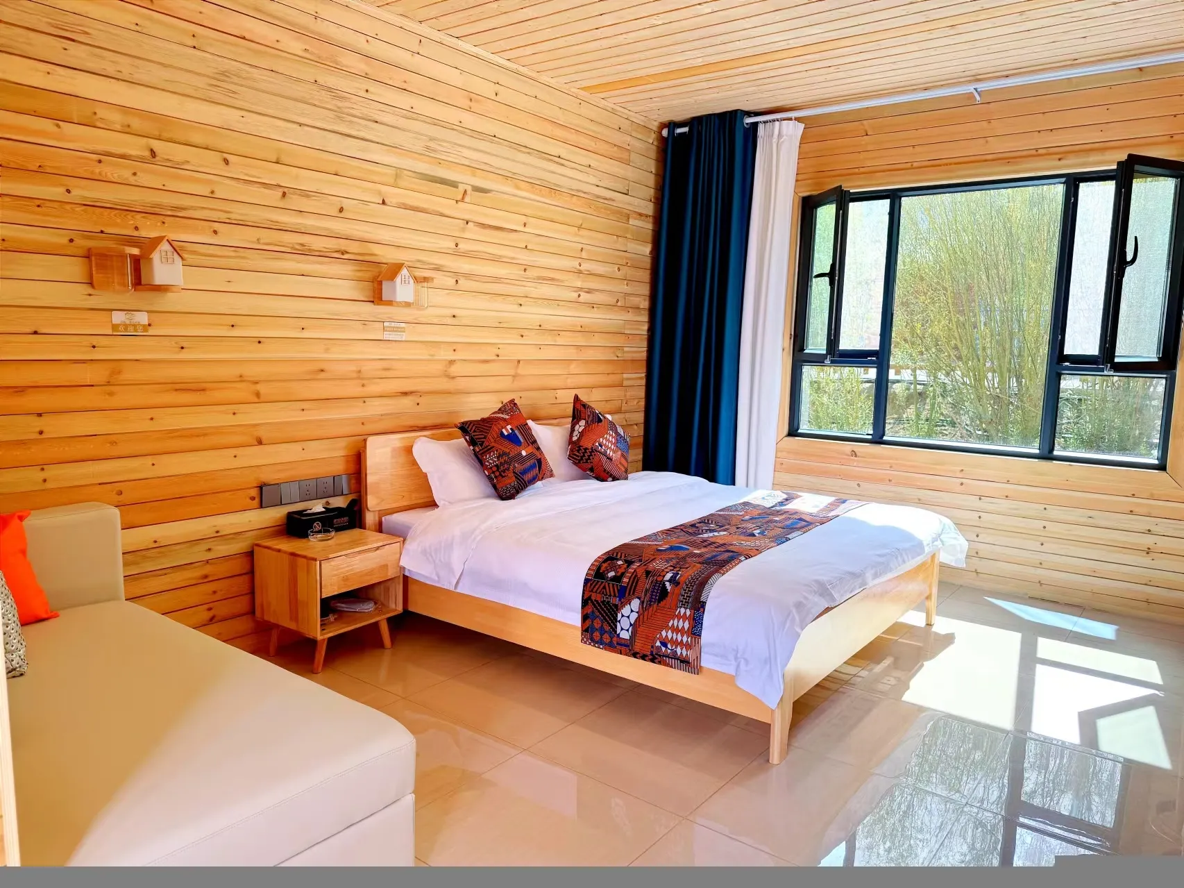 Snowtop Westernmost Lodge · Taxian Phòng Photos