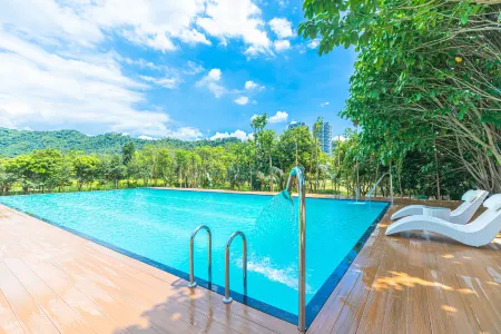 Longmen Nankunshan Nature Valley Hot Spring Hotel Отели рядом с достопримечательностью «Jiayizhuang»