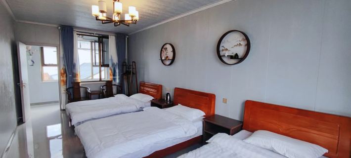 Jiangbulake Shangjun Homestay Hotels in Qitai