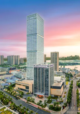 武漢九州通天鵝ホテル(王家灣人信匯) Hubei Broadcast University Athletic Field周辺のホテル