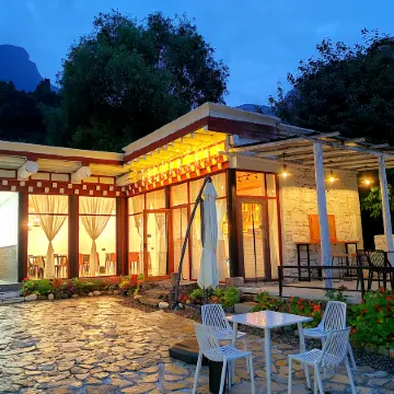 Danba Blue Bird Homestay